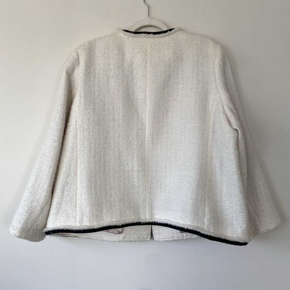J.Crew Frances Lady Jacket in Ivory Tweed with Black Trim Gold Buttons SZ 22 - Picture 14 of 14